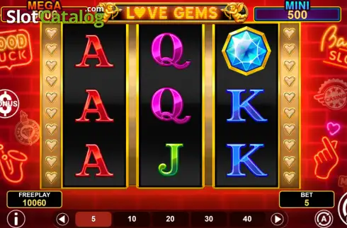 Скрин2. Gems of Love Hold & Win слот