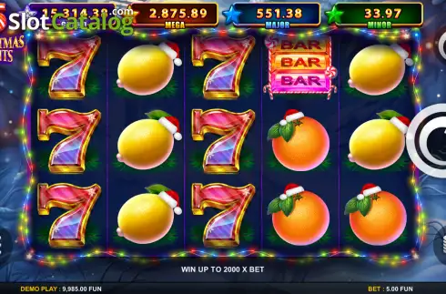 Скрин2. 5 Christmas Fruits слот
