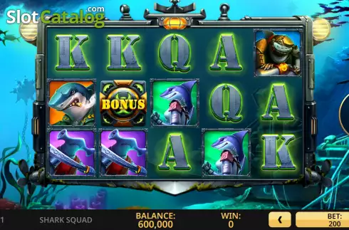 Скрин2. Shark Squad слот