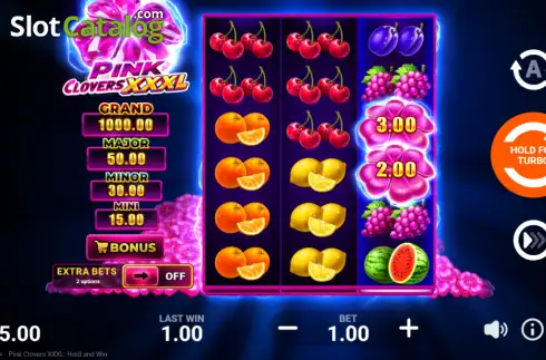 Скрин2. Pink Clovers XXXL: Hold and Win слот