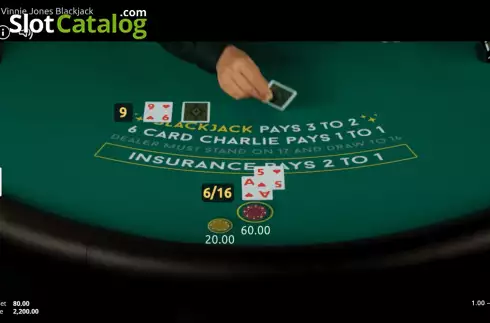 Скрин4. Vinnie Jones Blackjack слот