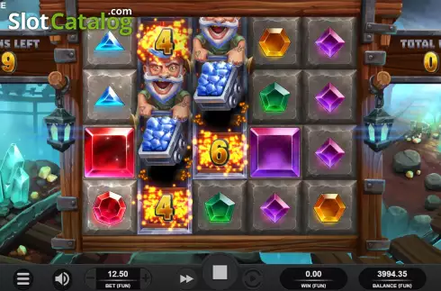 Скрин8. Mega Mine Nudging Ways слот