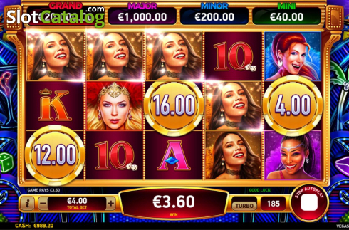 Скрин7. Vegas Hotties слот