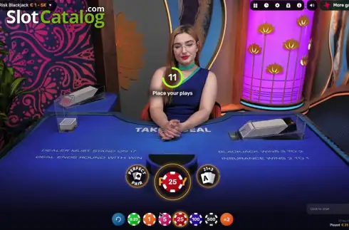 Скрин2. TAKE DEAL OR RISK BLACKJACK слот